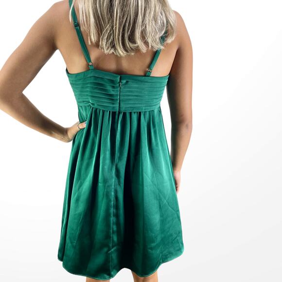 00s BCBGMAXAZRIA Vintage Green Beaded Spaghetti Strap Mini Dress - Picture 4 of 9